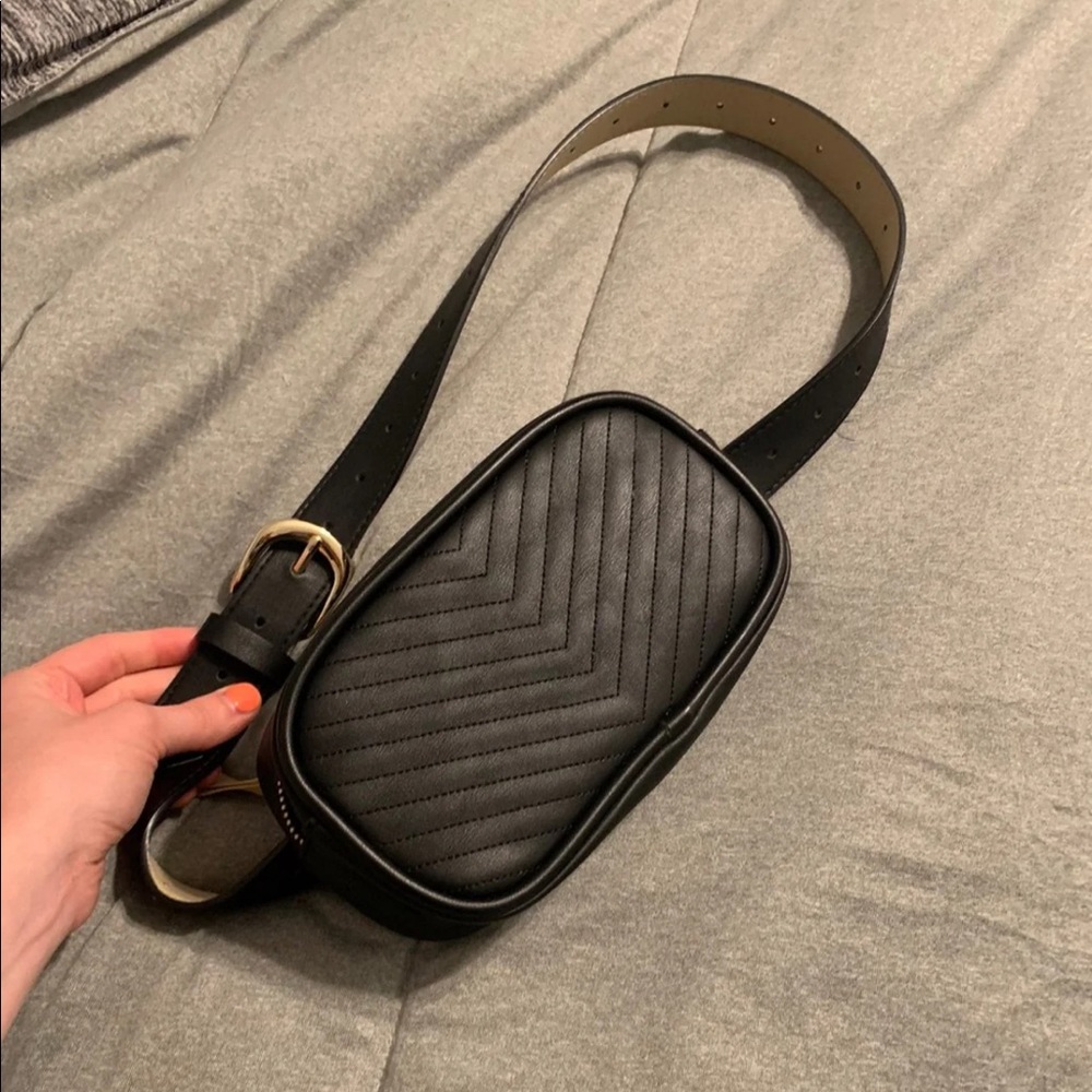 Steve Madden Black Chevron Bag